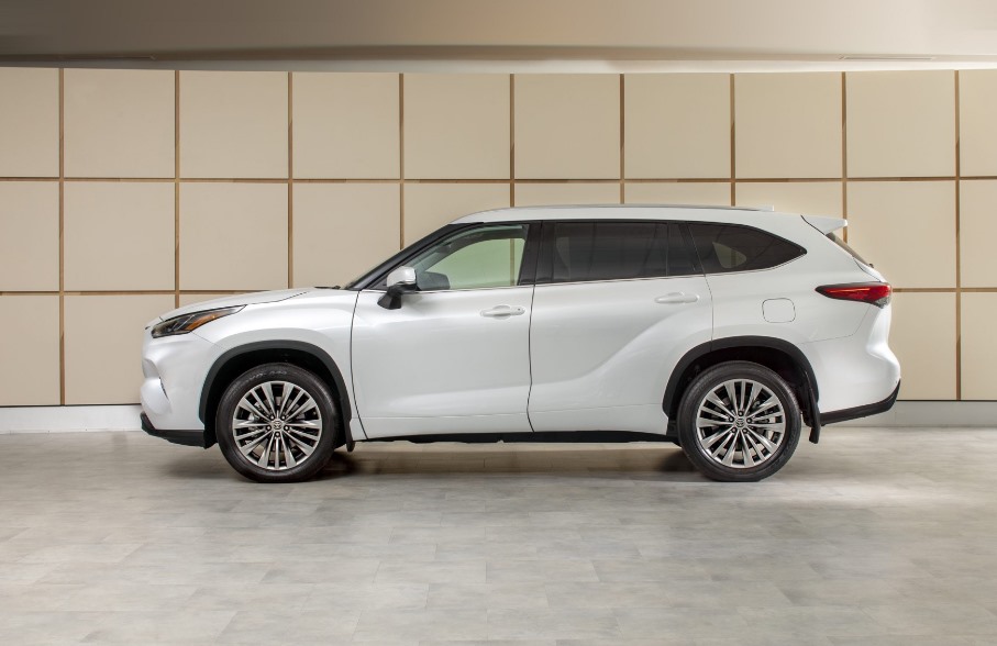 Toyota Highlander 2024: Redesign and Release Date
