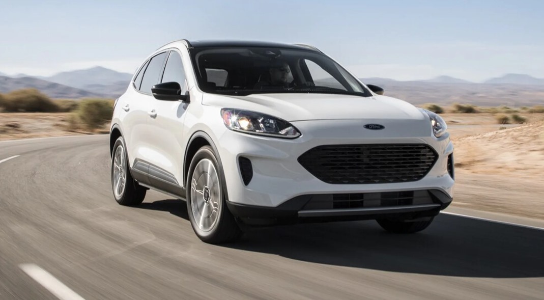 Ford Escape Hybrid 2023: Reviews & Specs