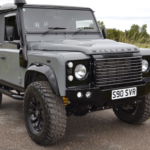 Land Rover Defender 2024